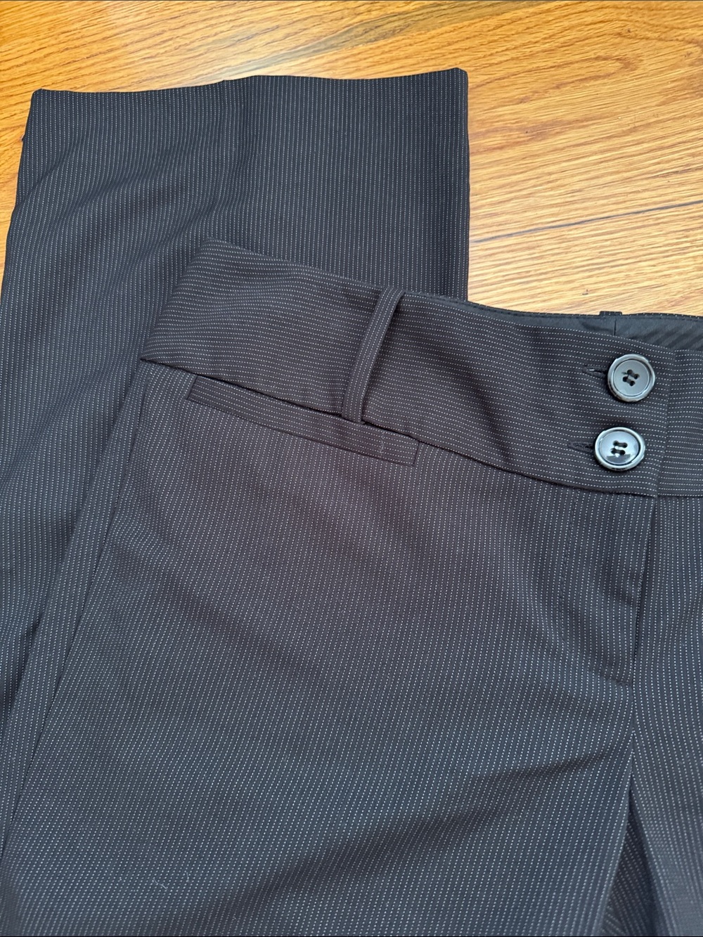 NWOT The Limited Women’s Black Dress Pants Vertical Pinstripe Pattern. Size 8